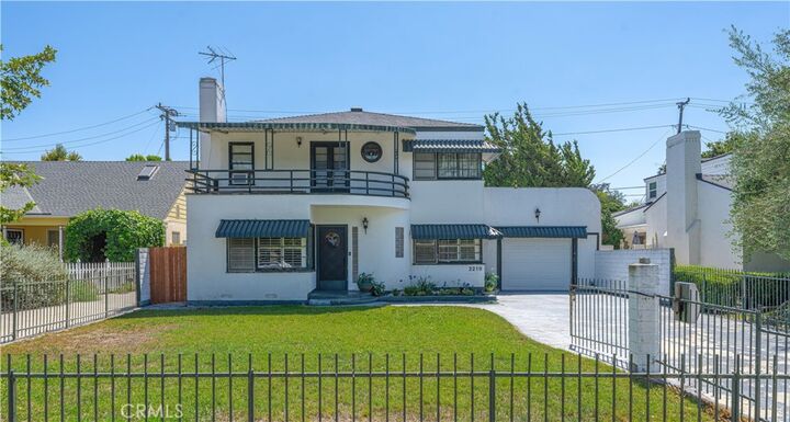 Property Photo:  2219 N Flower Street  CA 92706 