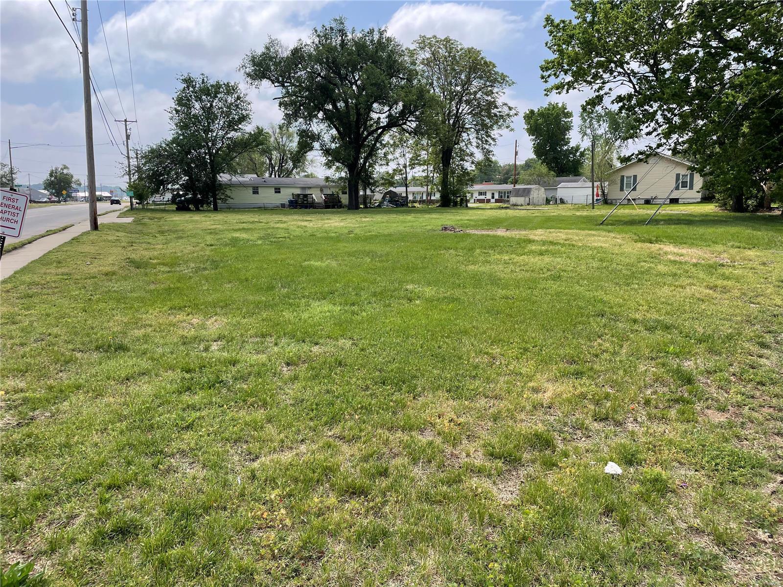 Property Photo:  1300 E Edwardsville Road  IL 62095 