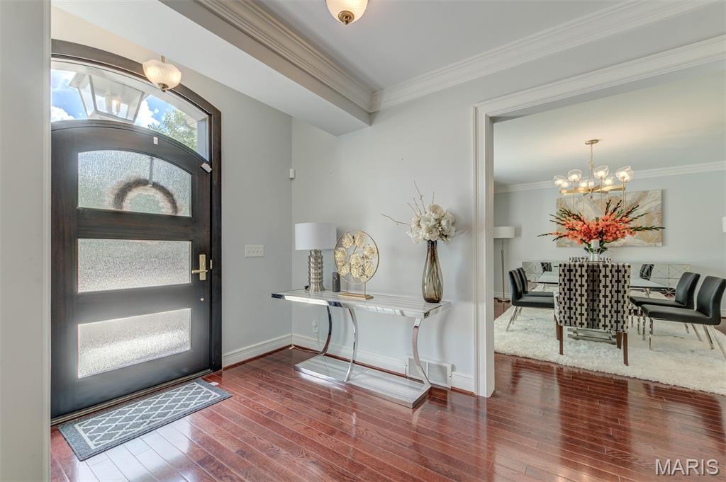 Property Photo: 5 Huntleigh Downs Road MO 63131
