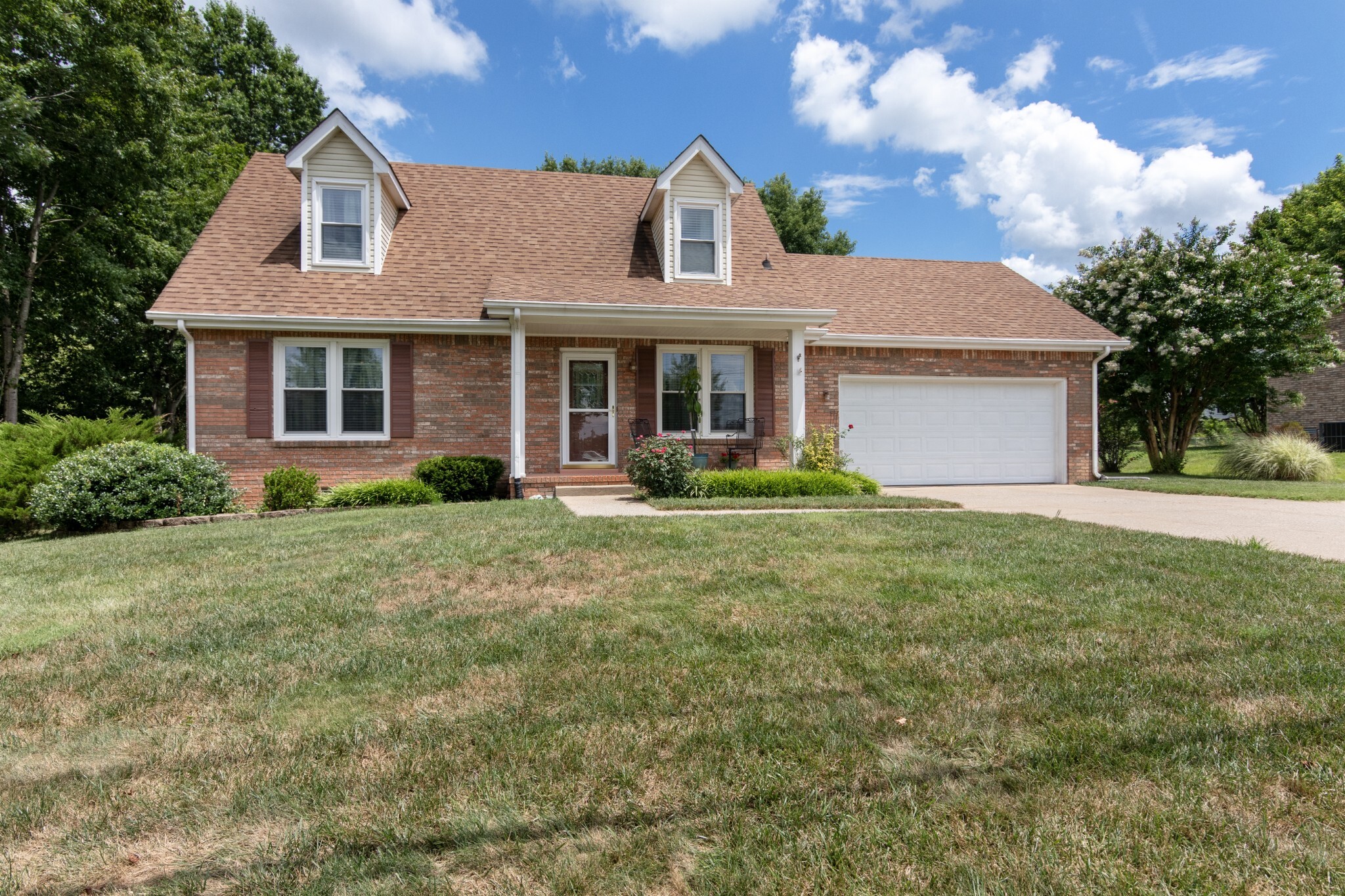 Property Photo: 179 Old Farmers Rd TN 37043