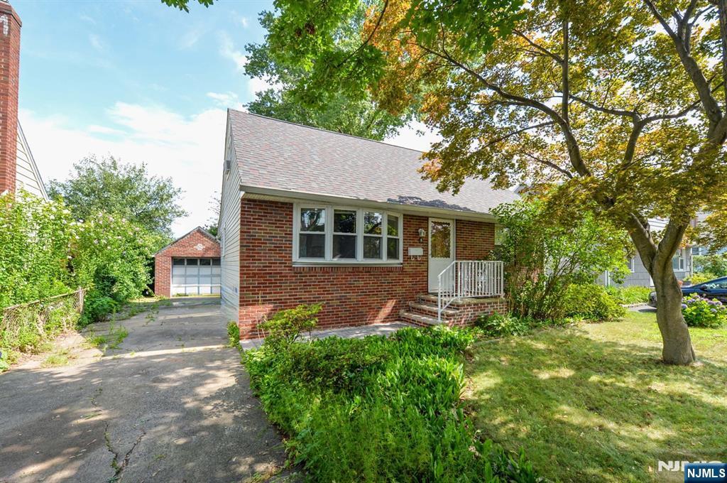 Property Photo:  9 Cole Street  NJ 07621 