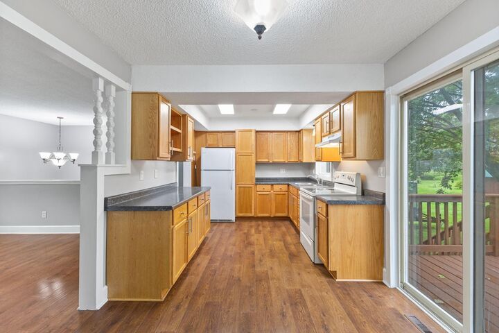 Property Photo: 825 10th Avenue SW MN 55025