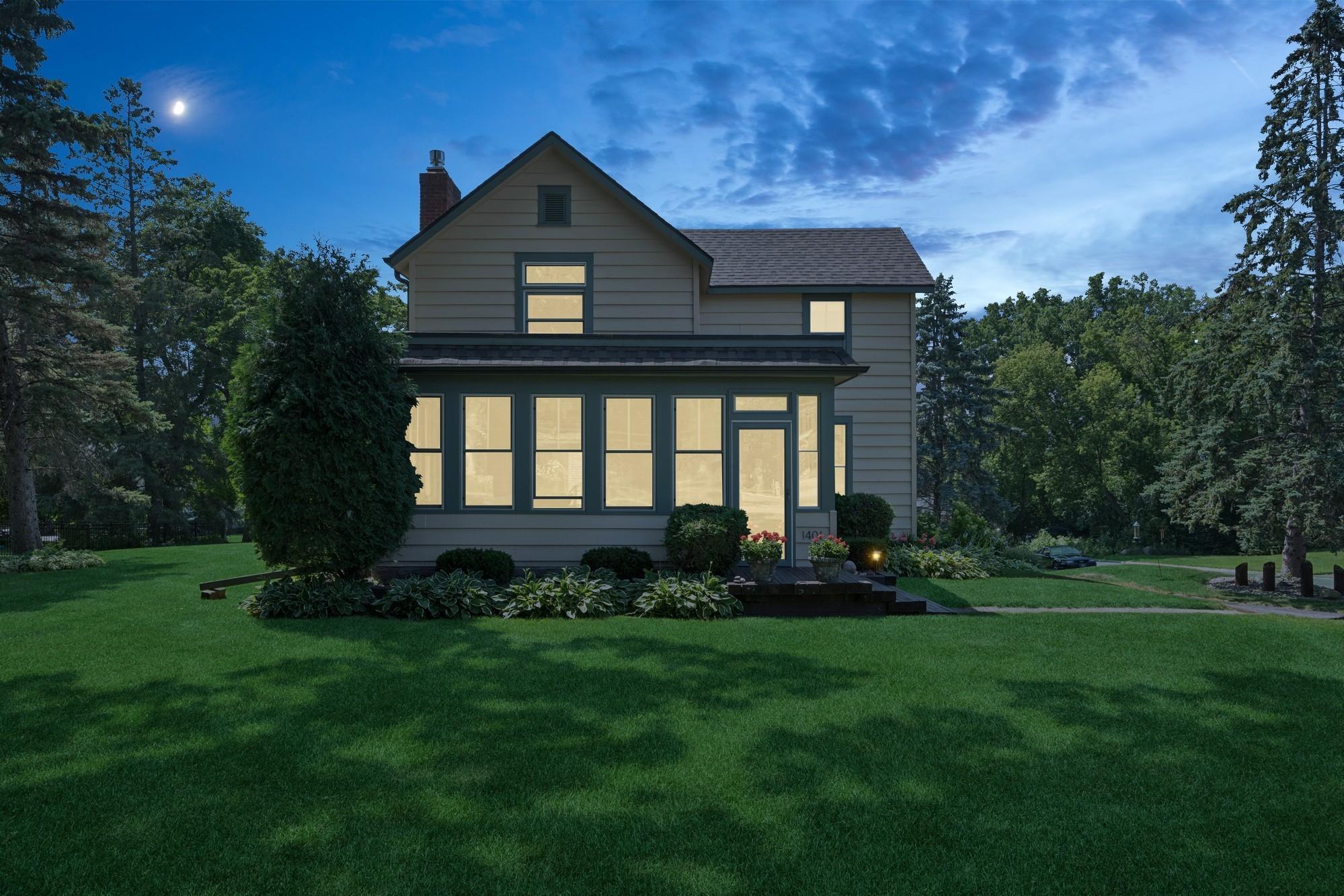 Property Photo: 1401 Wachtler Avenue MN 55118