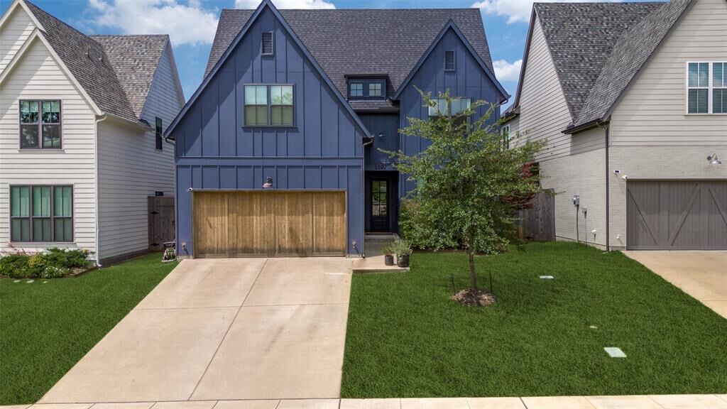 Property Photo:  1107 Cameron Avenue  TX 75223 