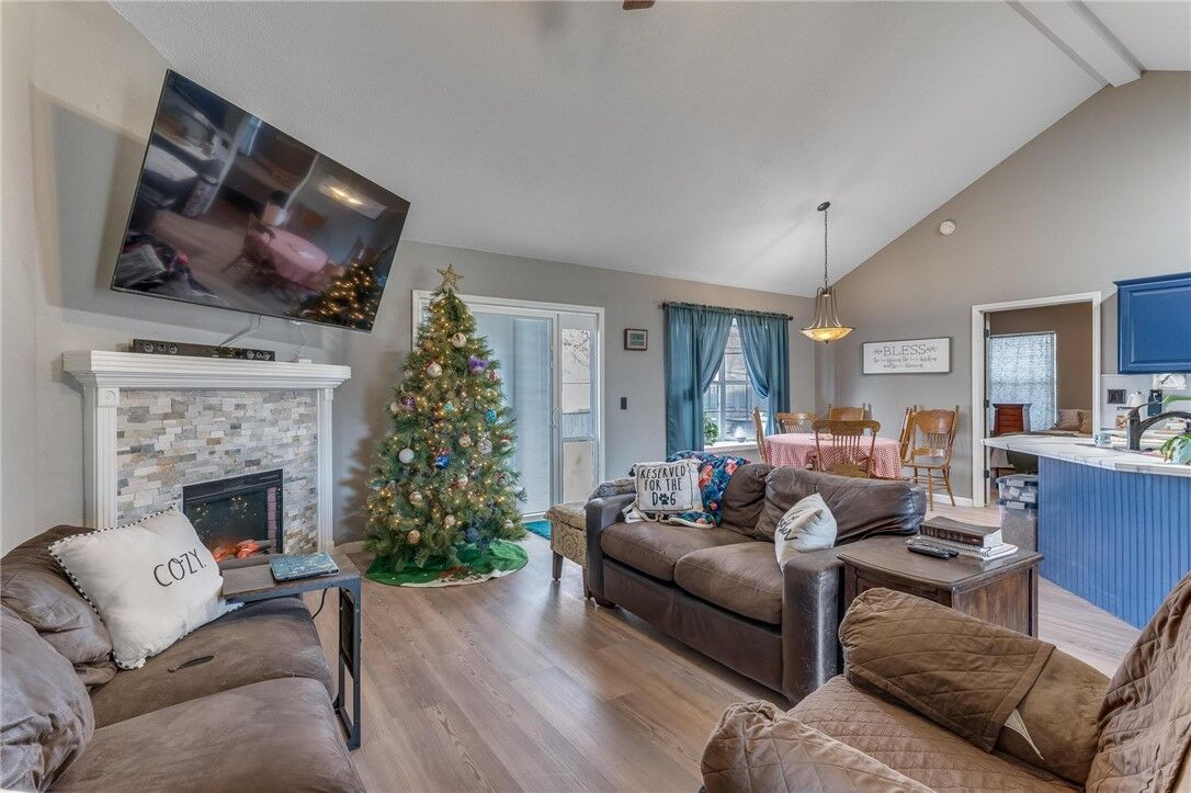 Property Photo:  803 Jon Drive  AR 72712 