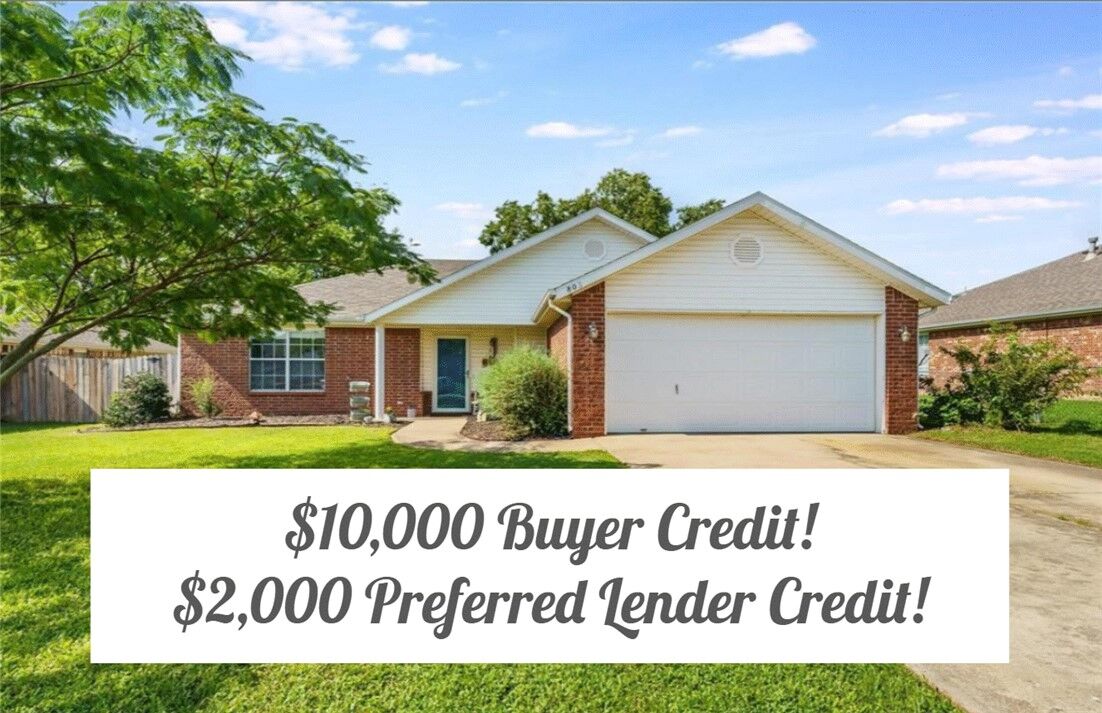 Property Photo: 803 Jon Drive AR 72712