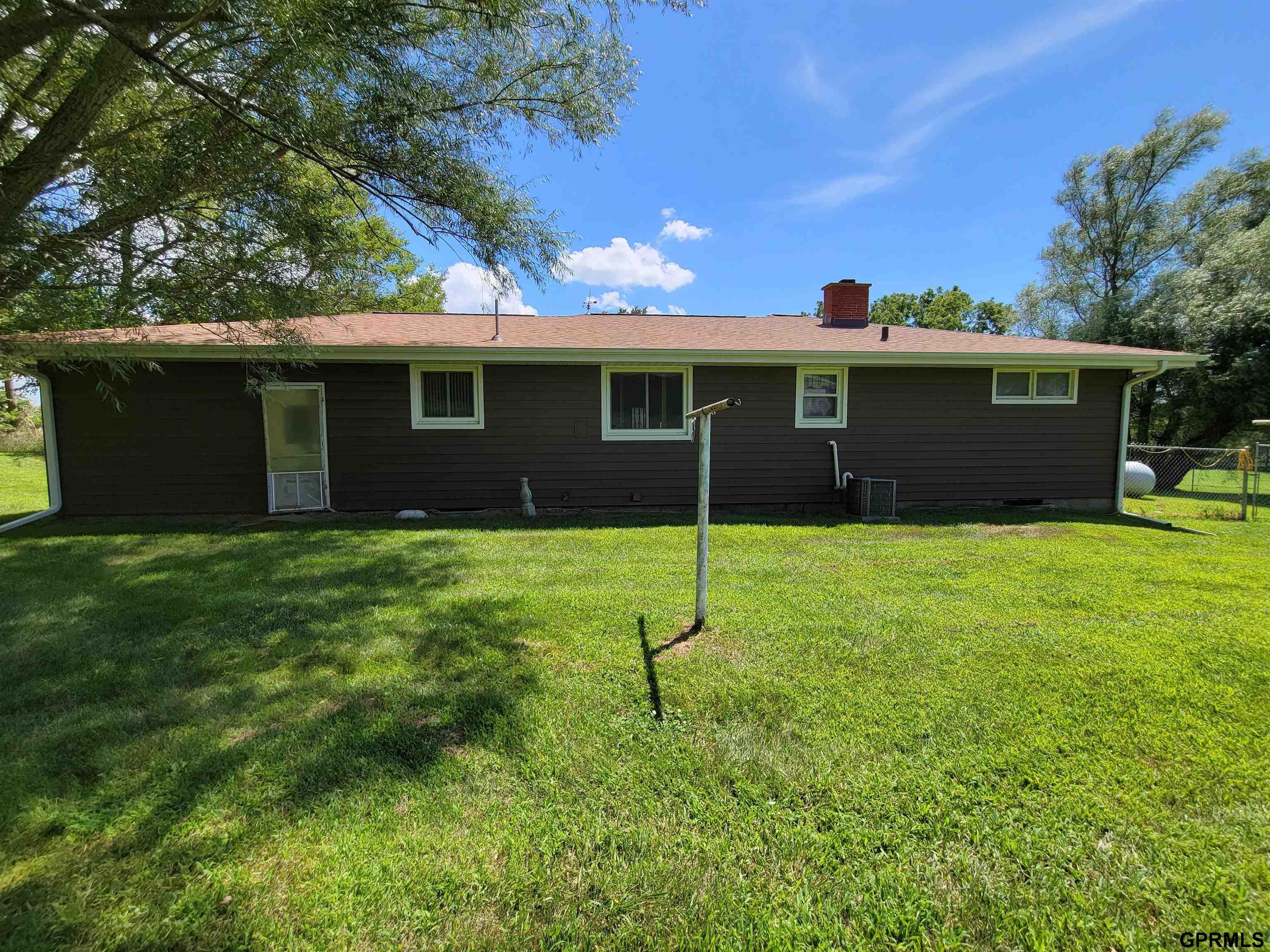 Property Photo: 19802 Fairview Road NE 68028