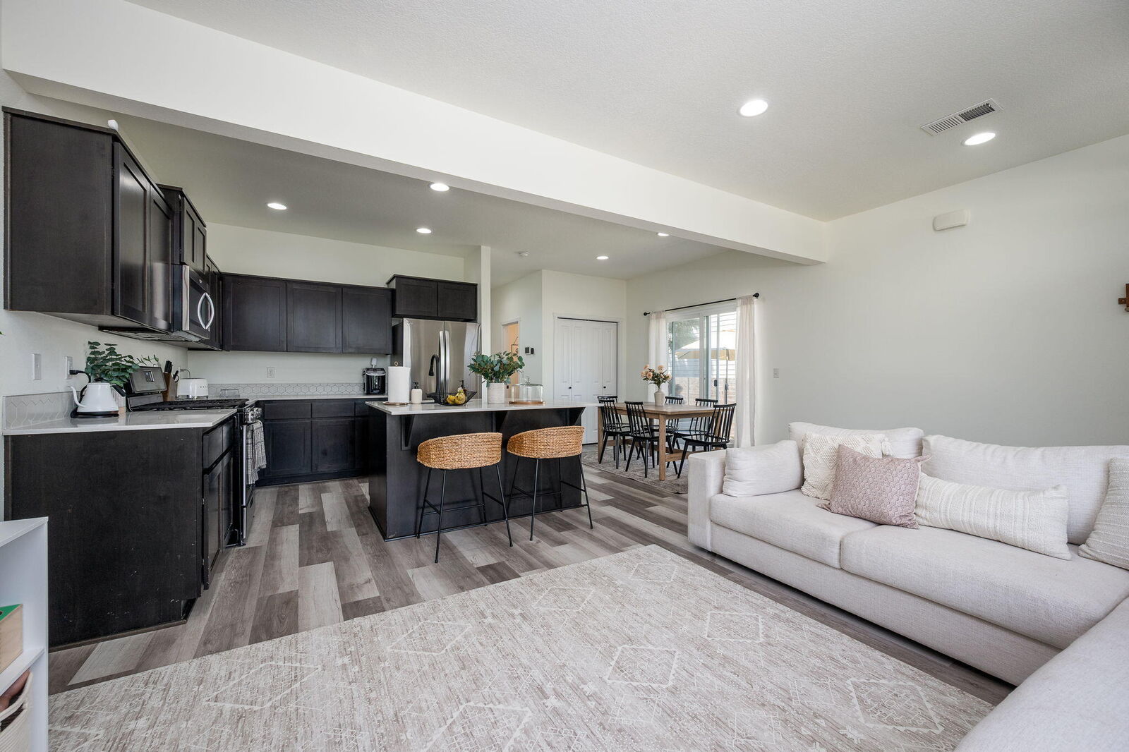 Property Photo:  20561 SE Evian Avenue  OR 97702 