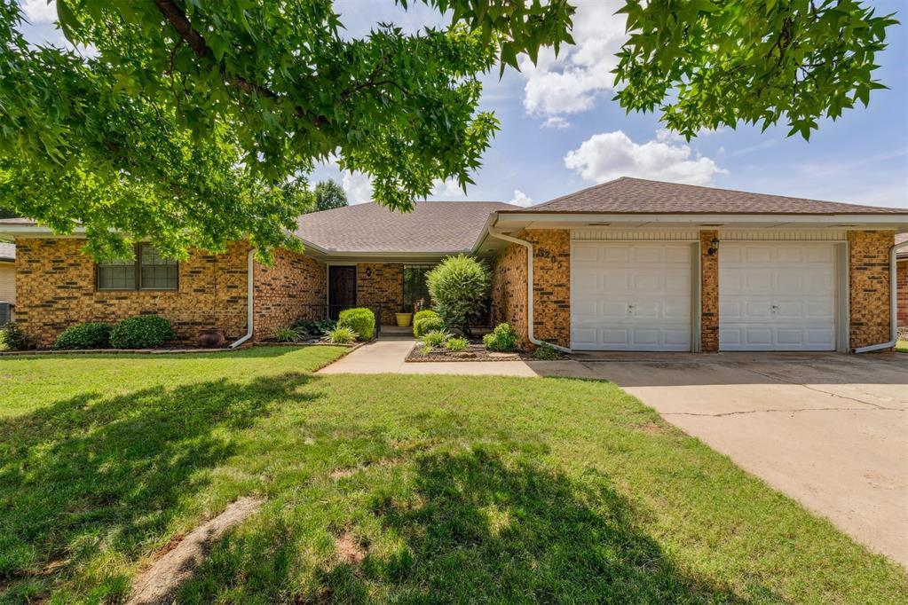 Property Photo:  6205 N Willowridge Drive  OK 73122 