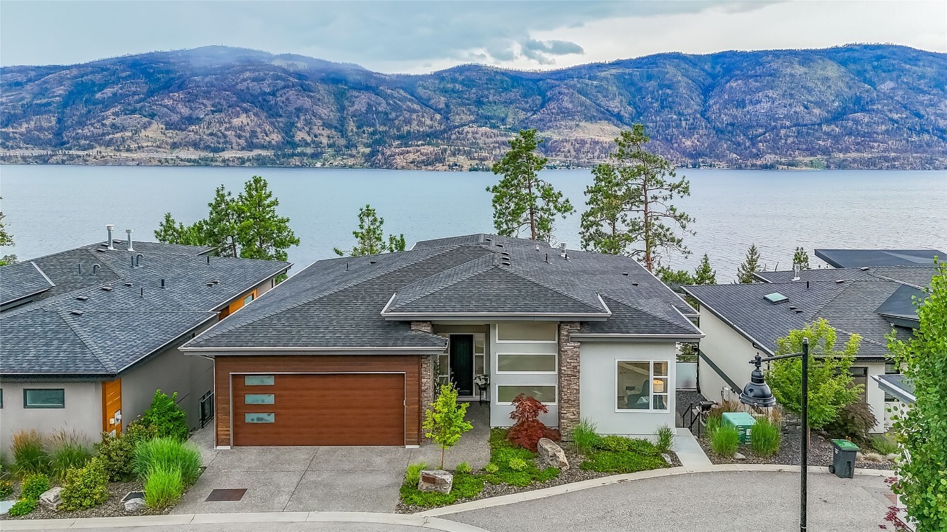 Property Photo: 3452 Blue Grass Lane BC V1V 3G1