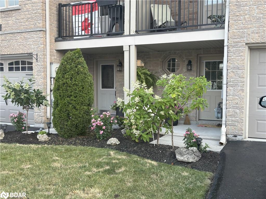 Property Photo: 175 Stanley Street Street 37 ON L4M 0G2