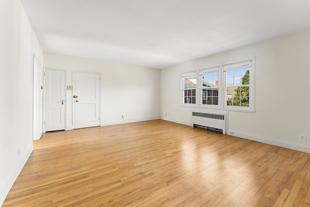 Property Photo: 108 Maple St 6 MA 02148