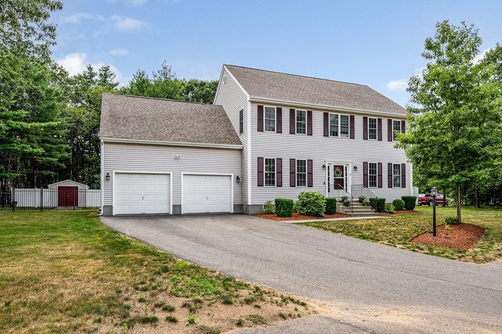Property Photo:  1 Pond View Circle  MA 01464 