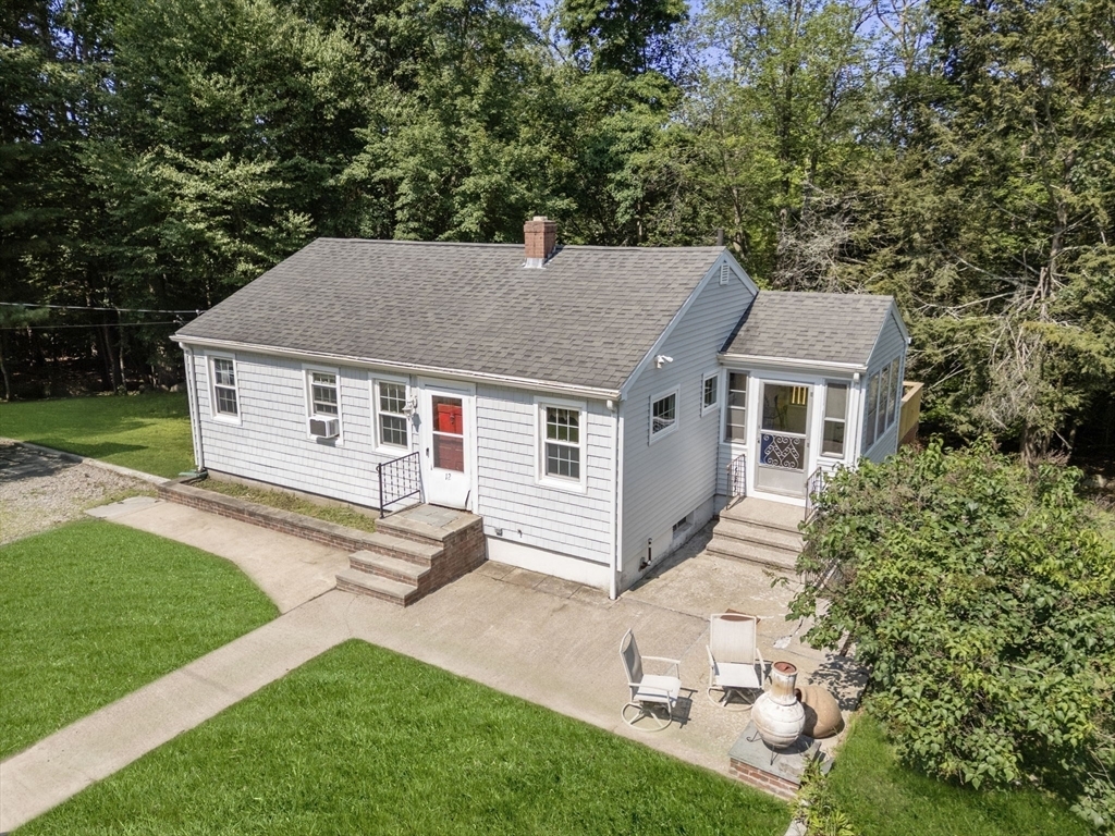 12 Richie Rd  Douglas MA 01516 photo