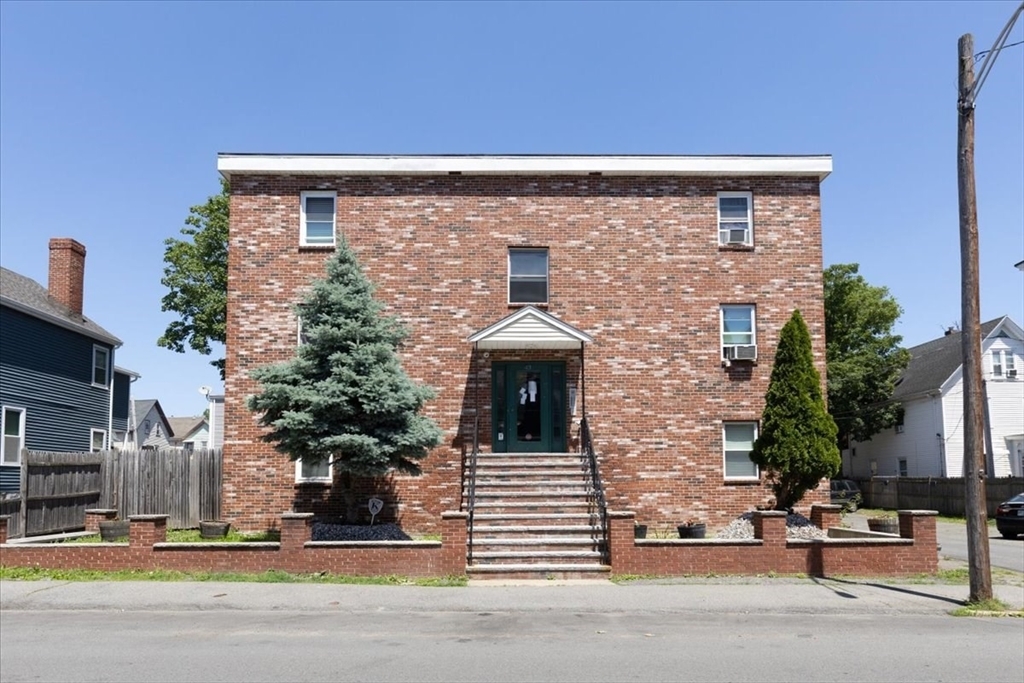 Property Photo:  45 Cottage St 2  MA 01905 