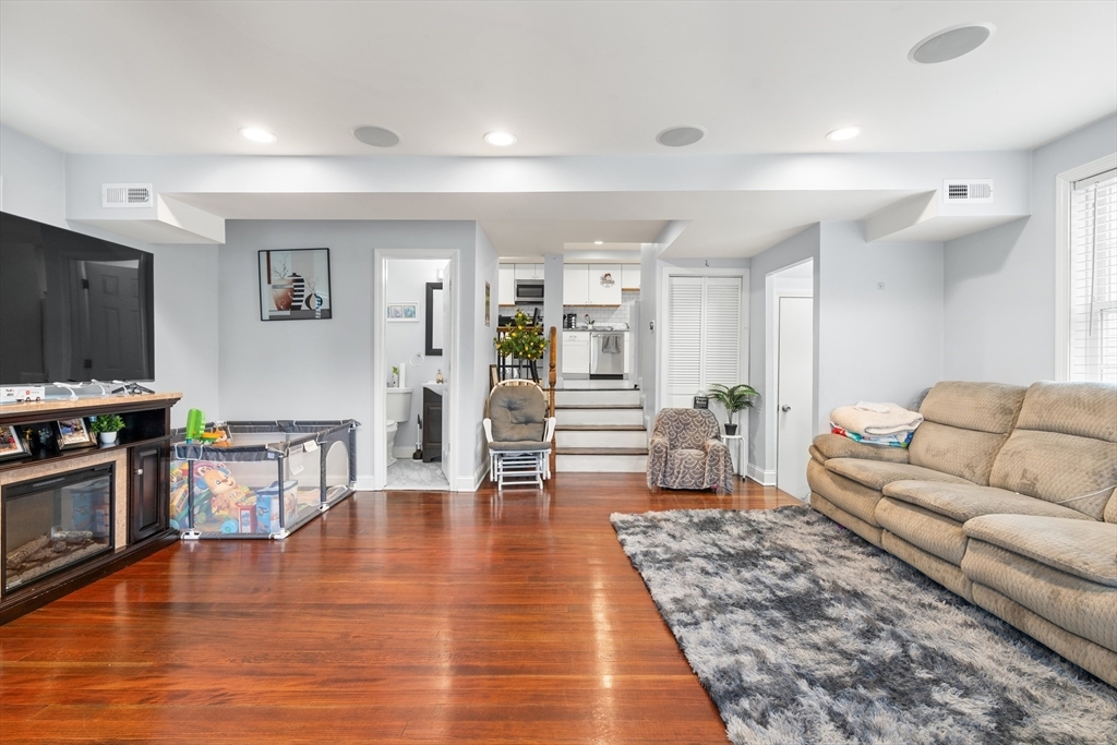 Property Photo:  38-1/2 Ellsworth Rd  MA 01960 