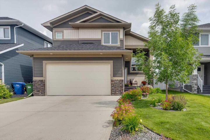 73 Longmire Close  Red Deer AB T4R 0T1 photo