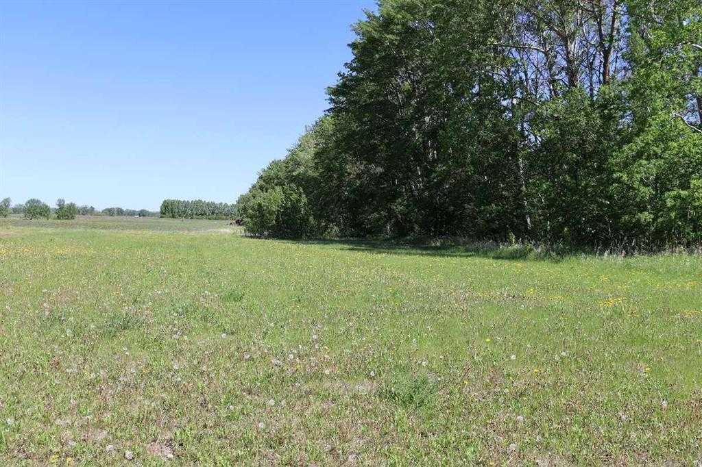 Property Photo: 5 28124 Township Rd 412 AB T4L 0J6