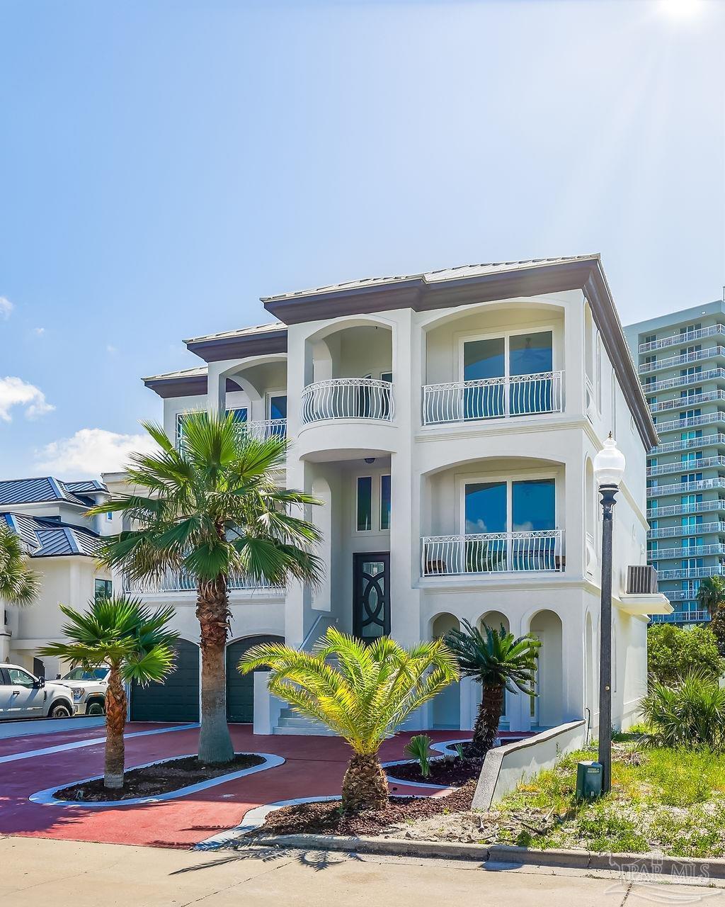 Property Photo:  21 E Galvez Ct  FL 32561 