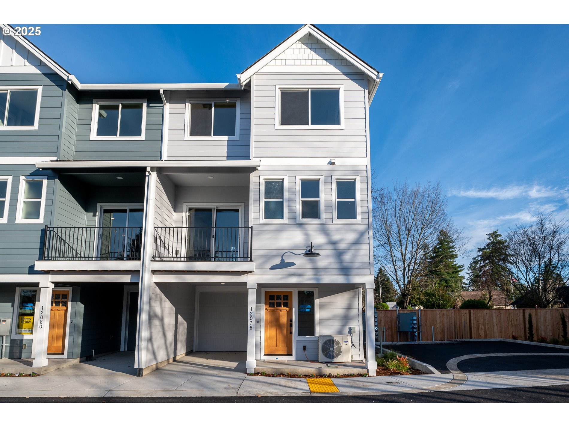 Property Photo: 12086 SE Harold St OR 97266