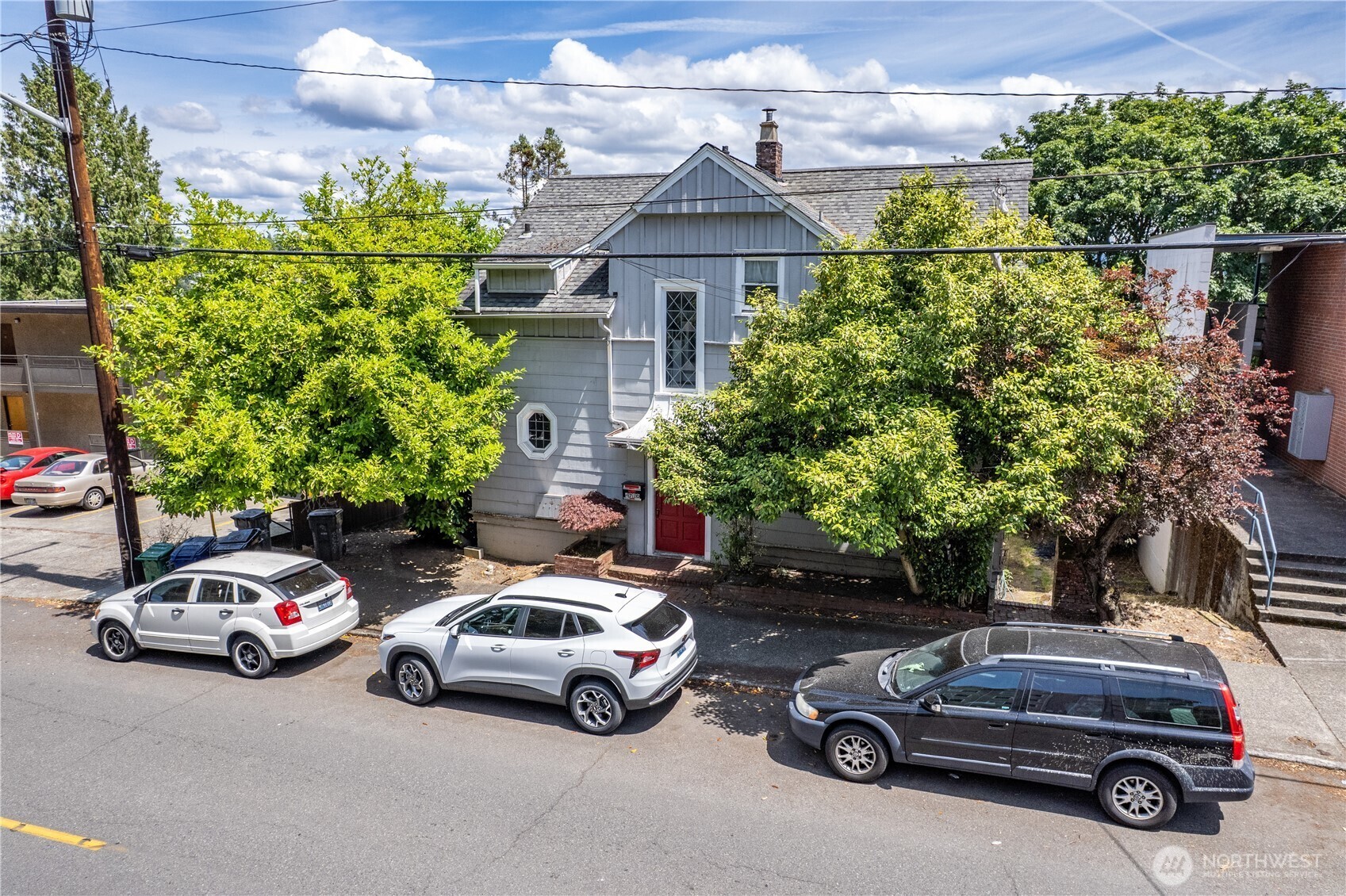 Property Photo:  4710  22nd Avenue NE  WA 98105 