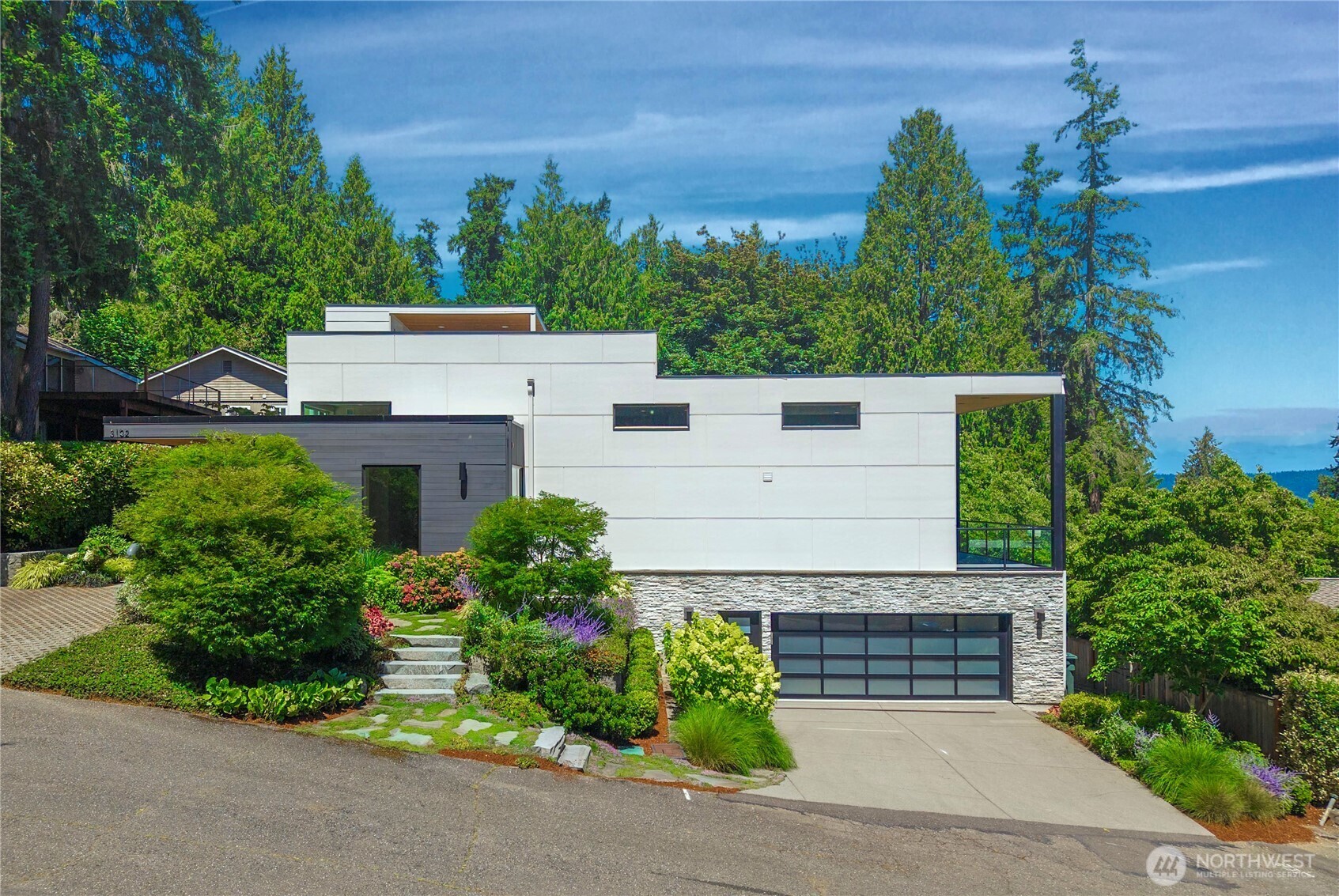 3102  168th Place SE  Bellevue WA 98008 photo