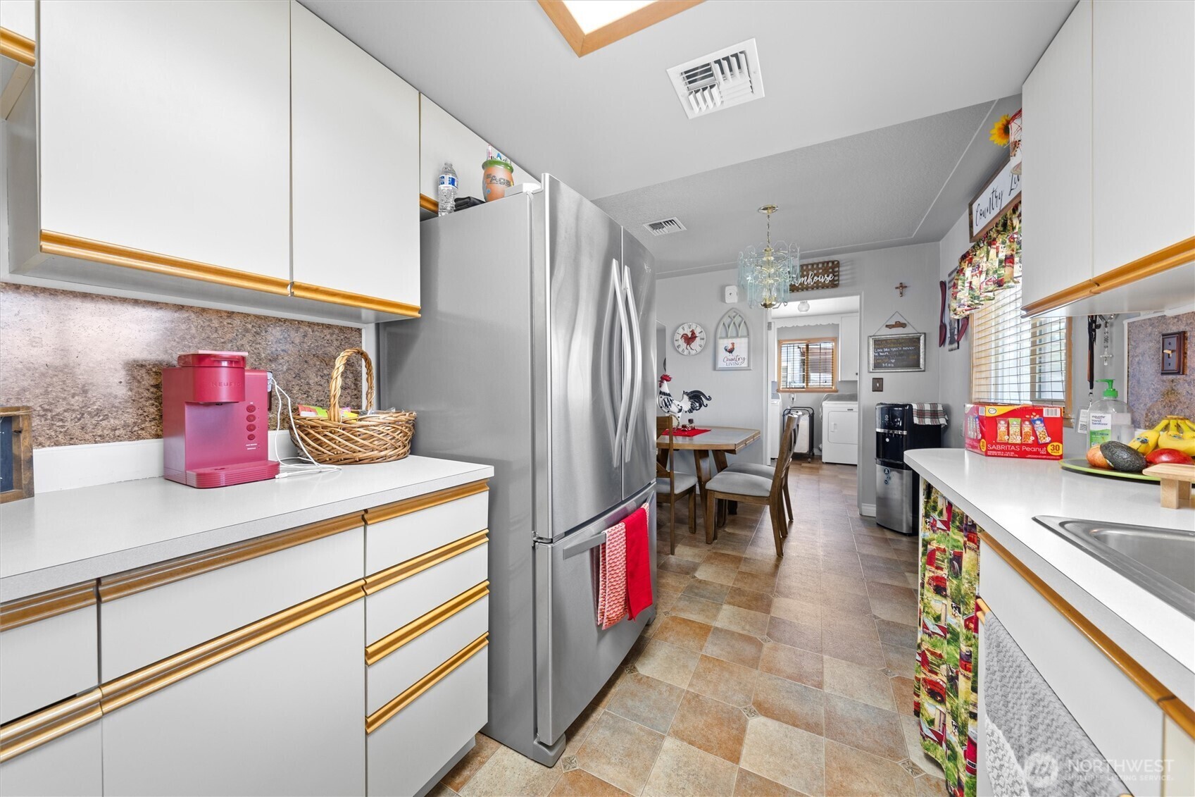 Property Photo: 129 H Street NE WA 98823