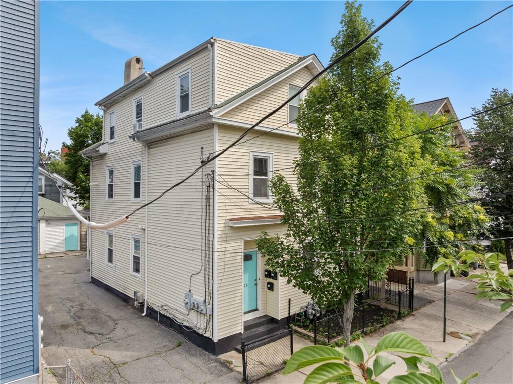 211 Carpenter Street  Providence RI 02903 photo