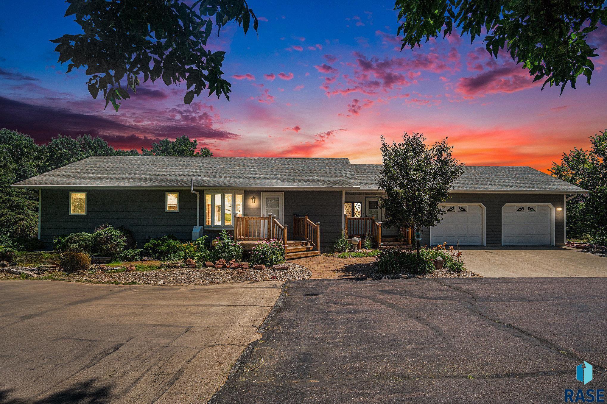 Property Photo: 400 River Ave SD 57030