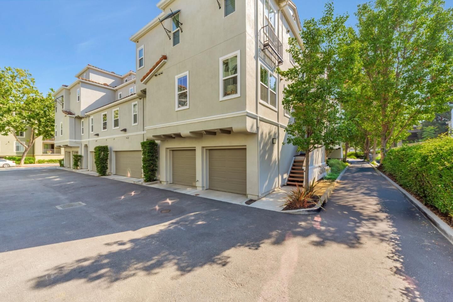 Property Photo: 87 Bassett Street CA 95110