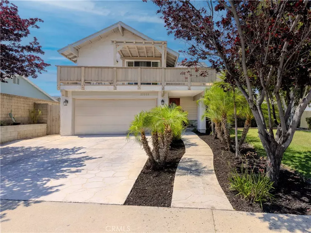23209 Via Barra  Valencia CA 91355 photo