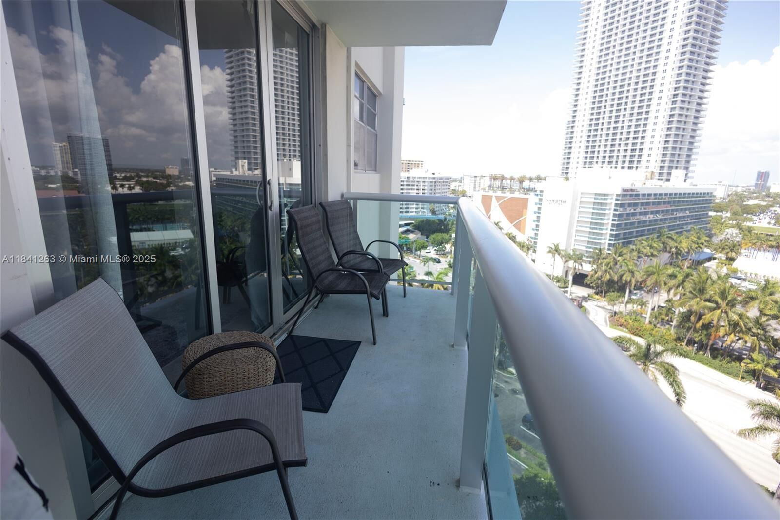 Property Photo:  3901 S Ocean Dr 11P  FL 33019 