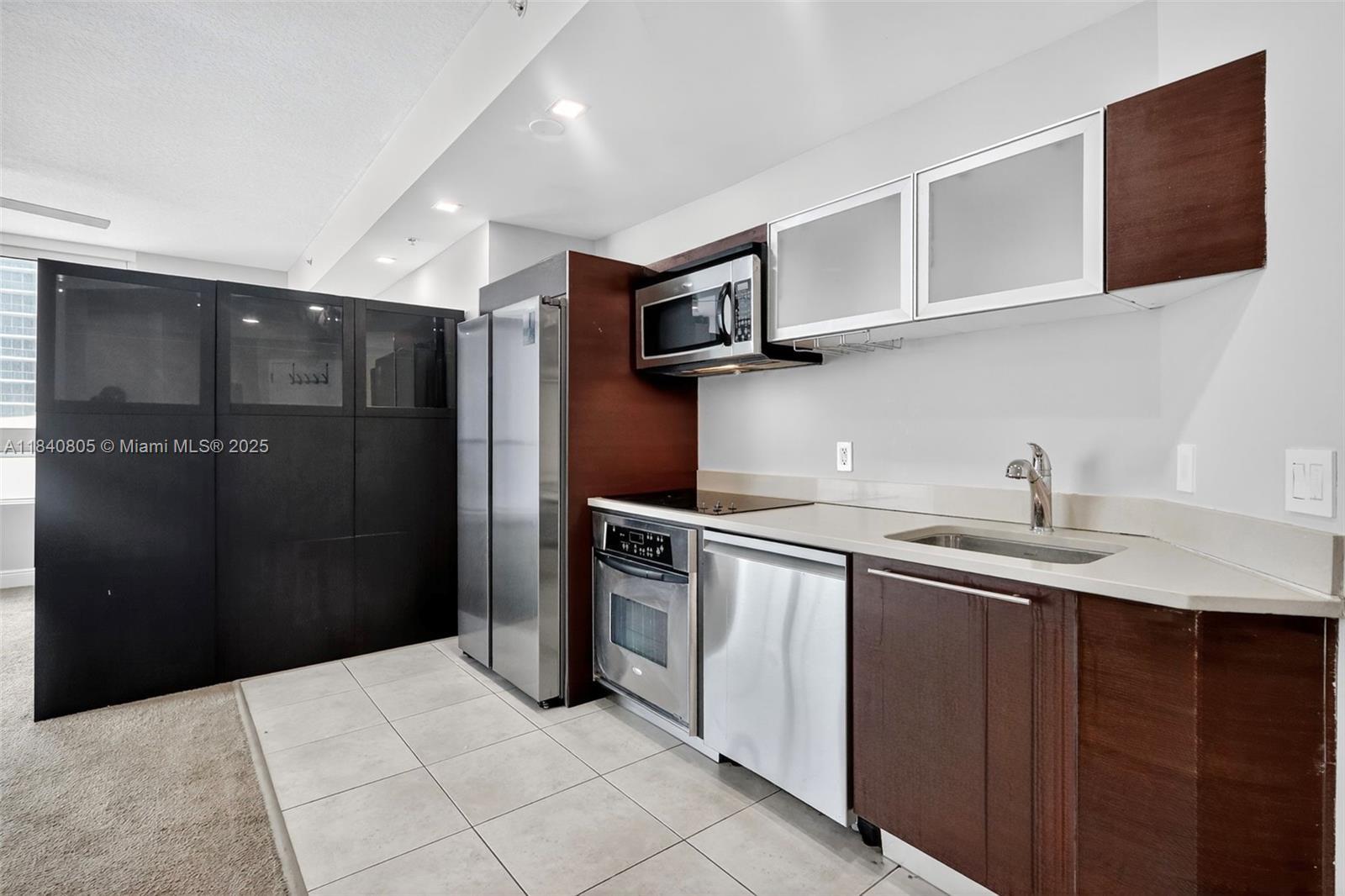Property Photo: 1900 N Bayshore Dr 3605 FL 33132