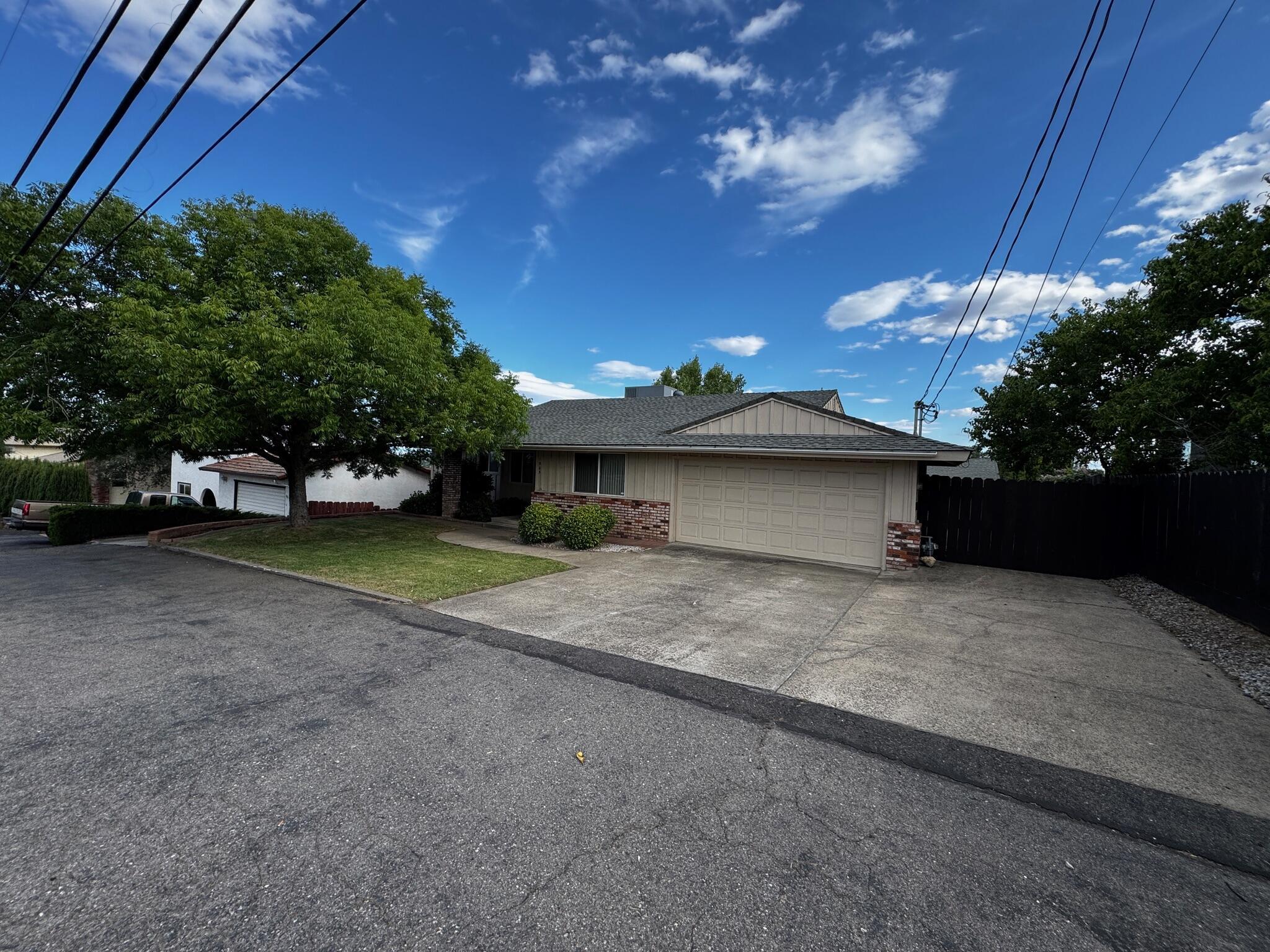 1905 Riviera Drive  Redding CA 96001 photo