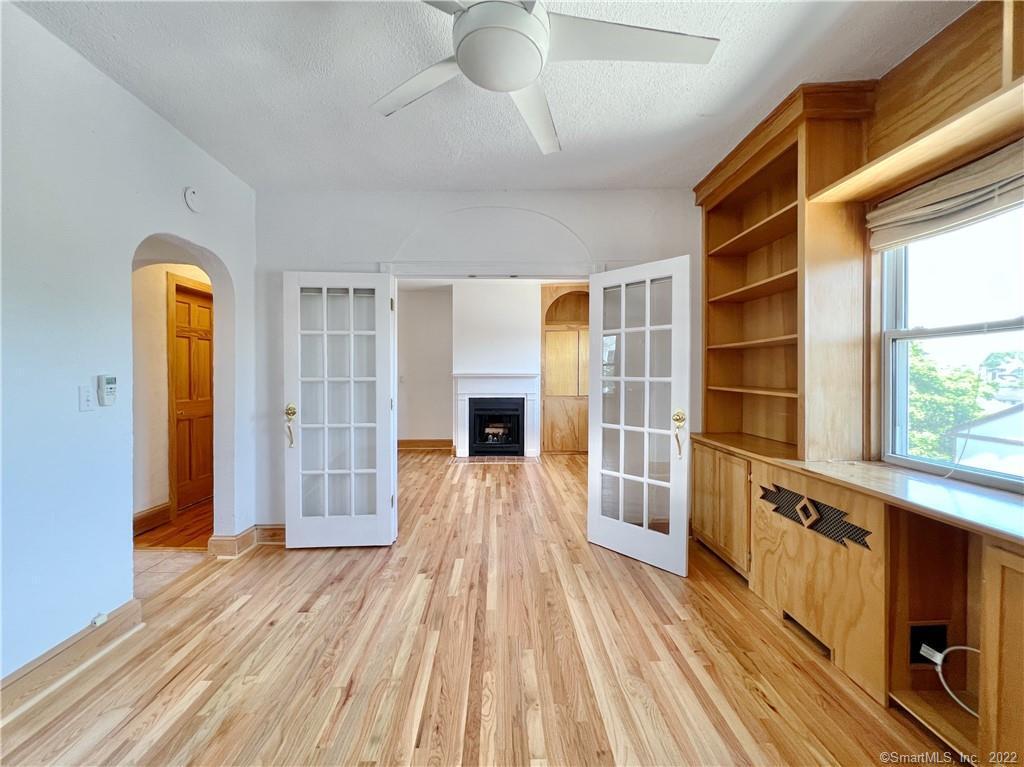 Property Photo: 77 Glenbrook Road Apt 304 CT 06902