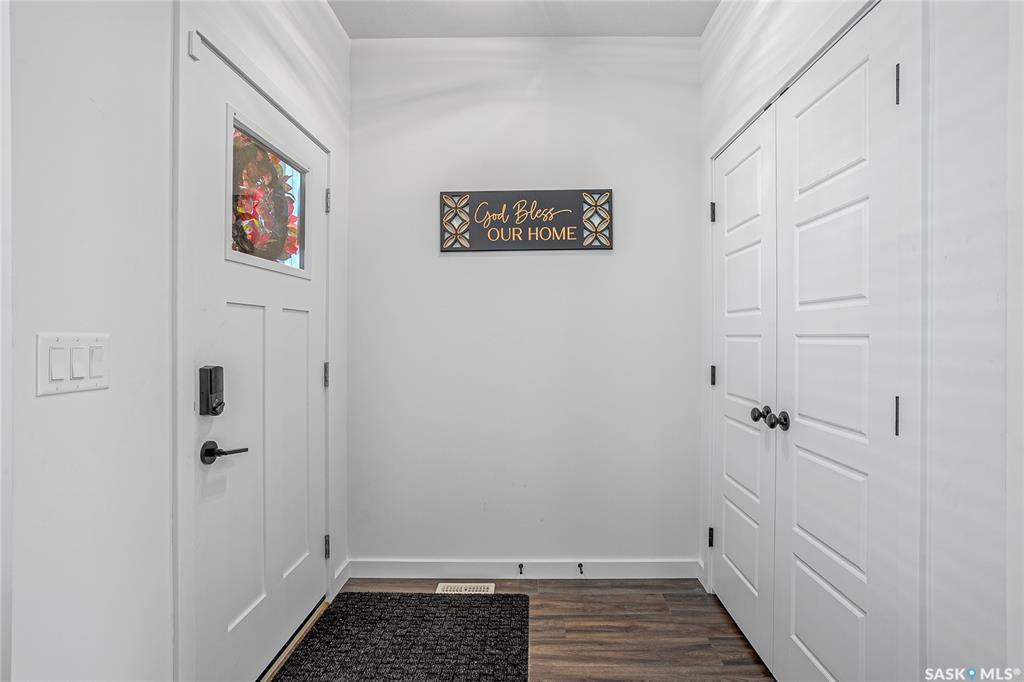 Property Photo:  530 Brighton Gate  SK S7V 0V6 