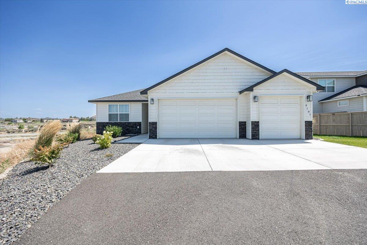 Property Photo: 4187 Cowlitz Blvd WA 99352