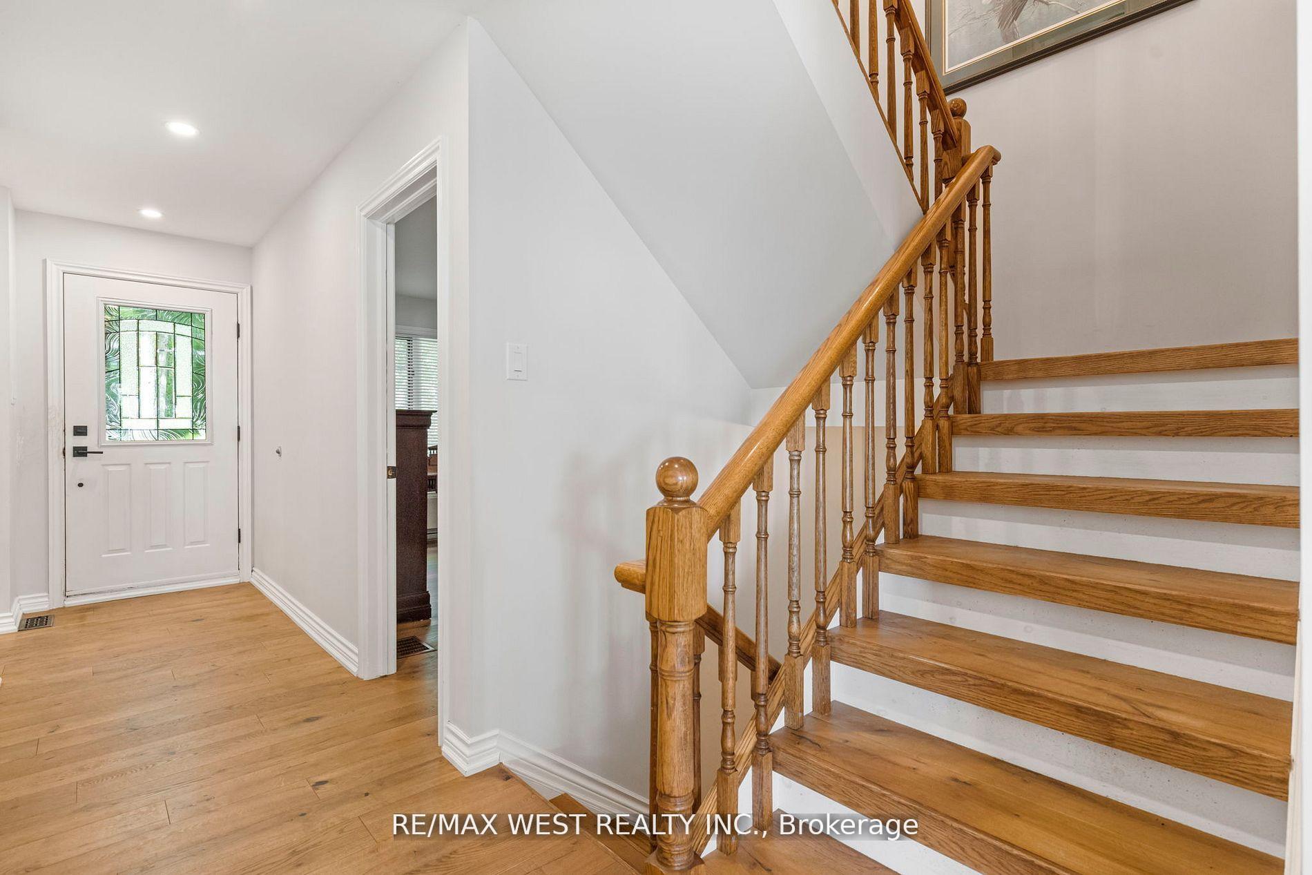 Property Photo: 38 Willow Drive ON L0L 1P1