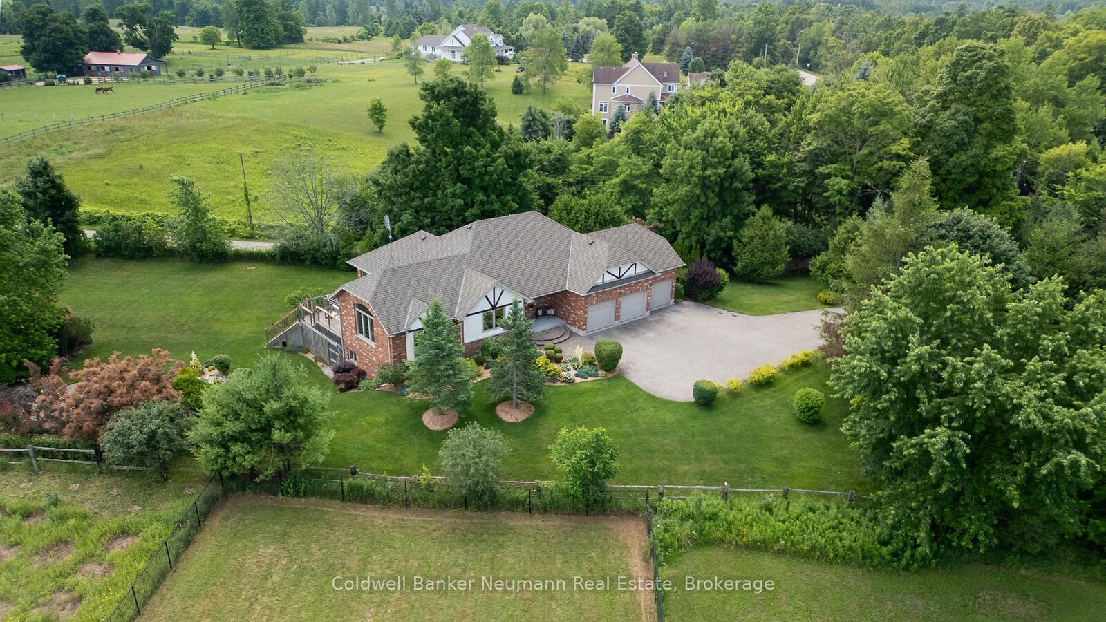 Property Photo:  7677 Maltby Road E  ON N0B 2J0 
