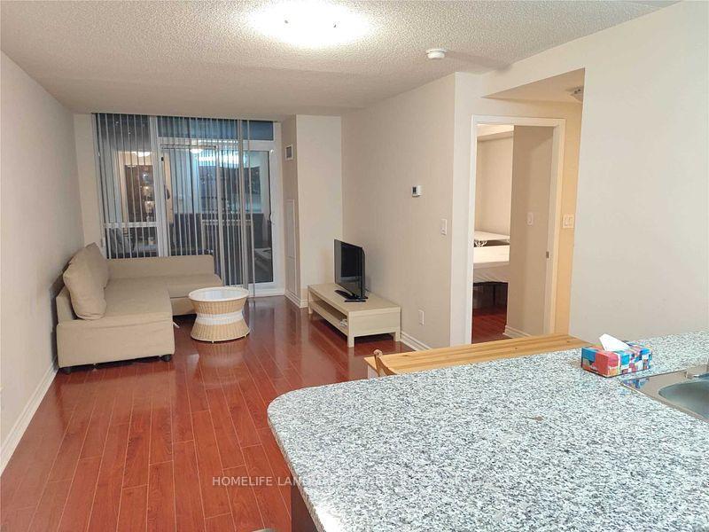 Property Photo:  35 Hollywood Avenue 1515  ON M2N 0A9 