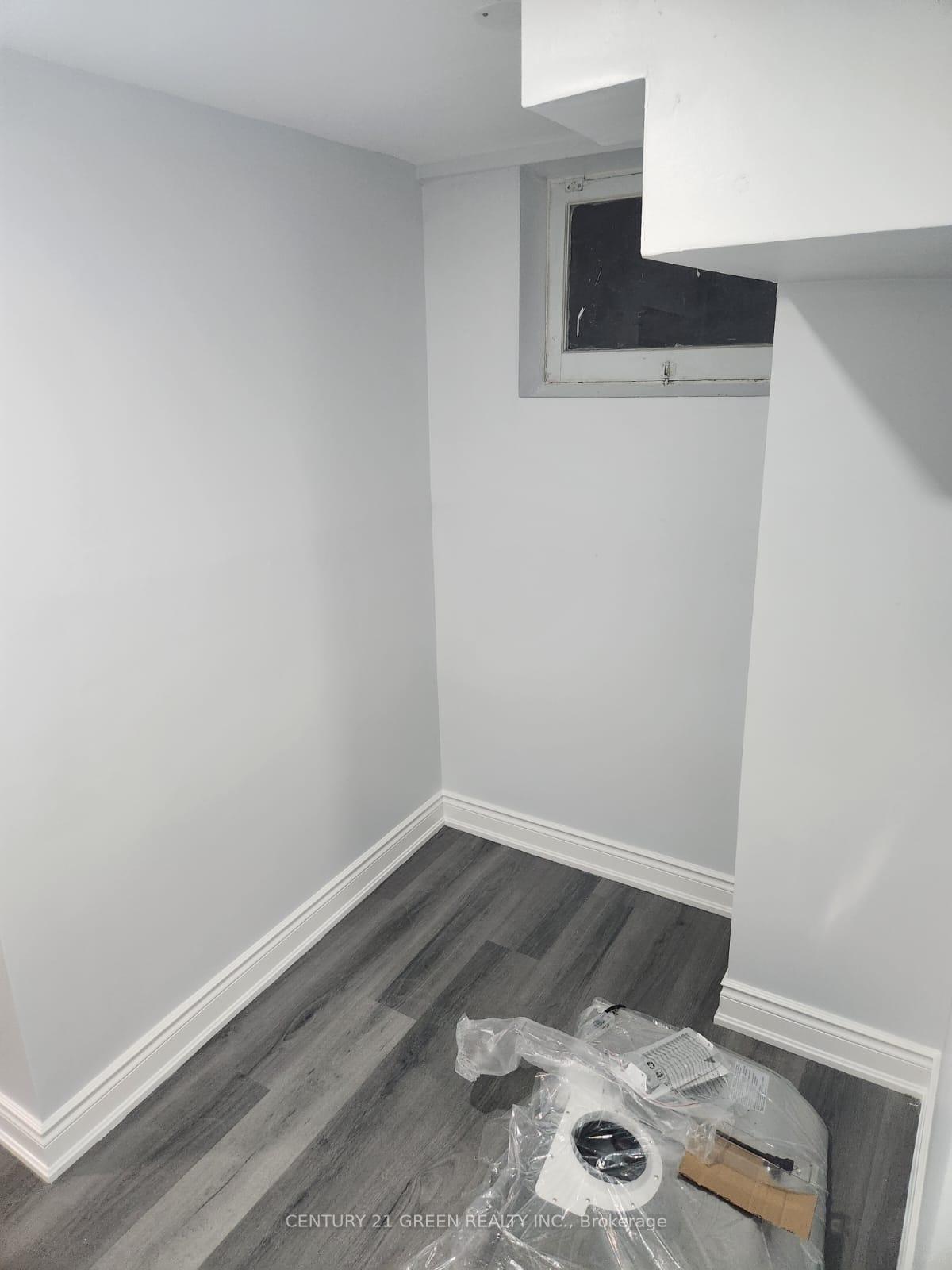 Property Photo: 7142 Honeysuckle Avenue (Basement) ON L4T 2R2