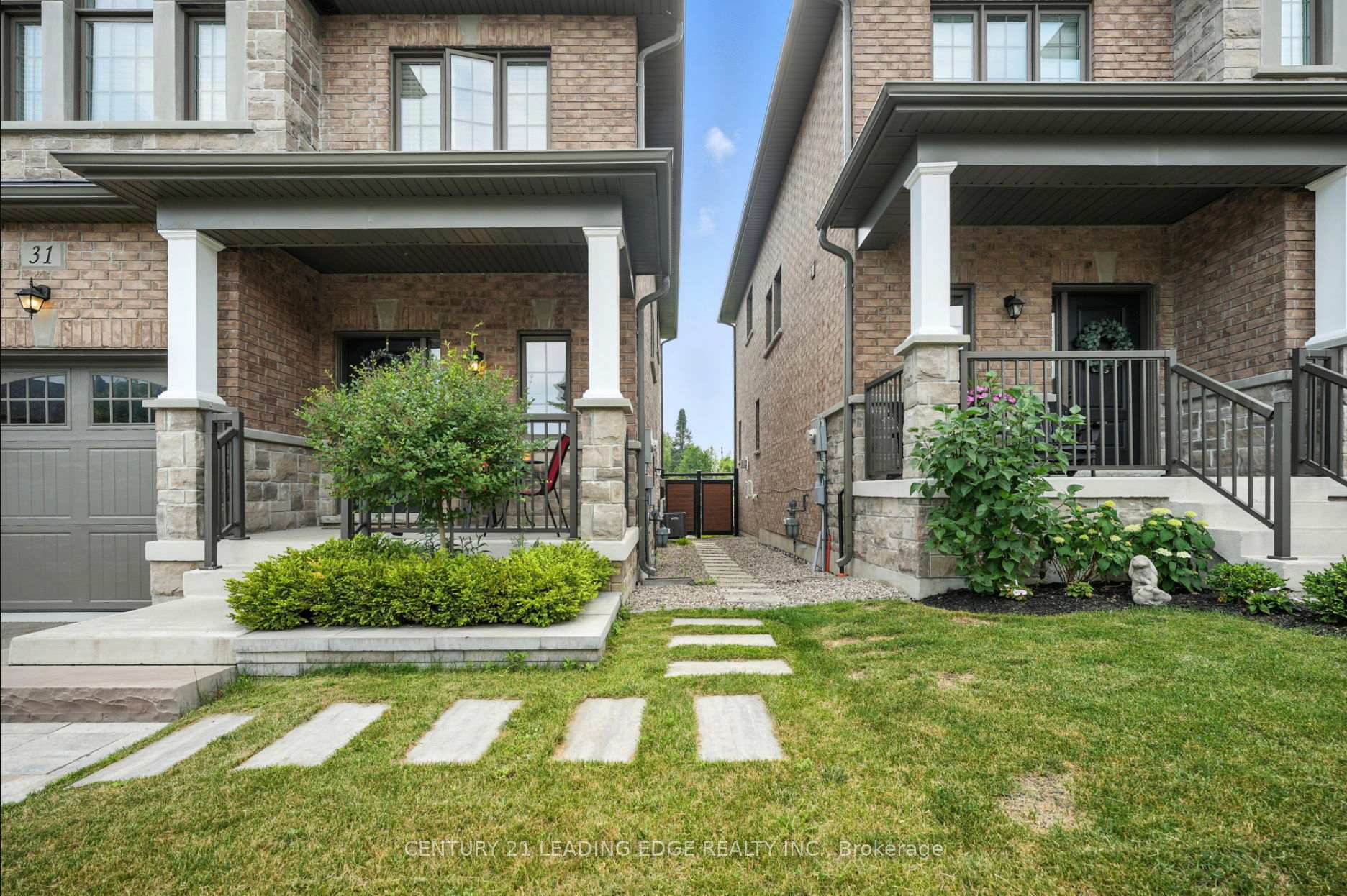Photo de la propriété: 31 Gord Matthews Way ON L9P 0E9