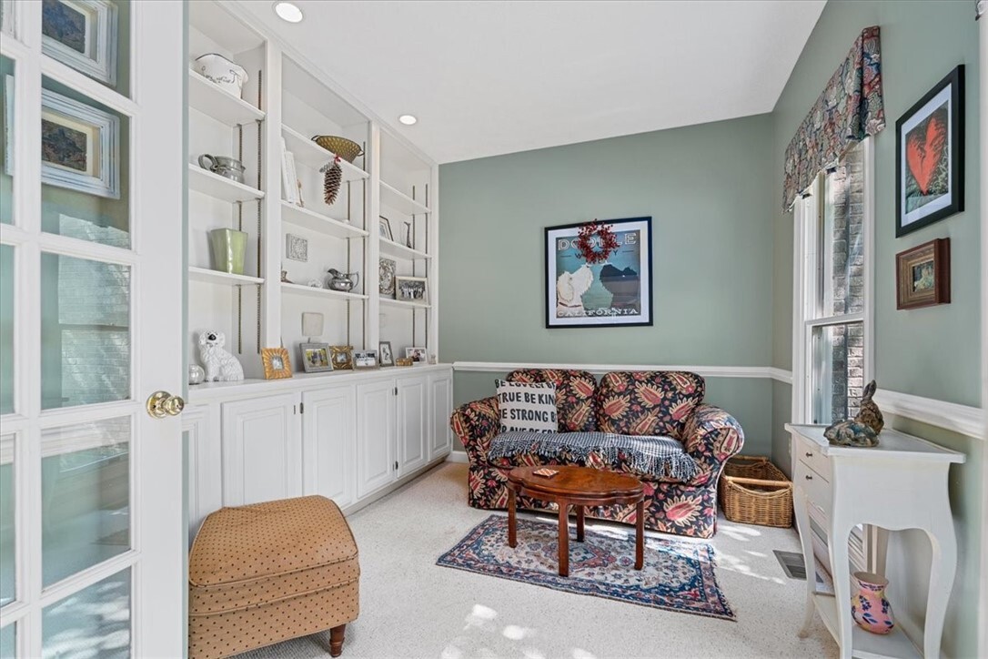 Property Photo:  2001 Buckingham Dr  PA 16046 