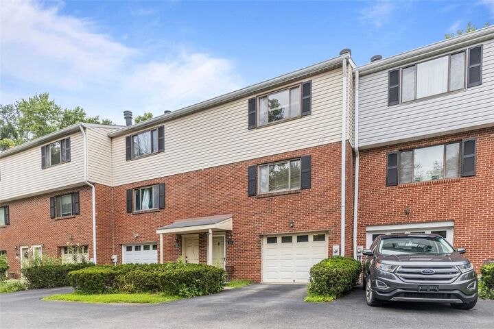 Property Photo: 104 Countryside Dr PA 15136