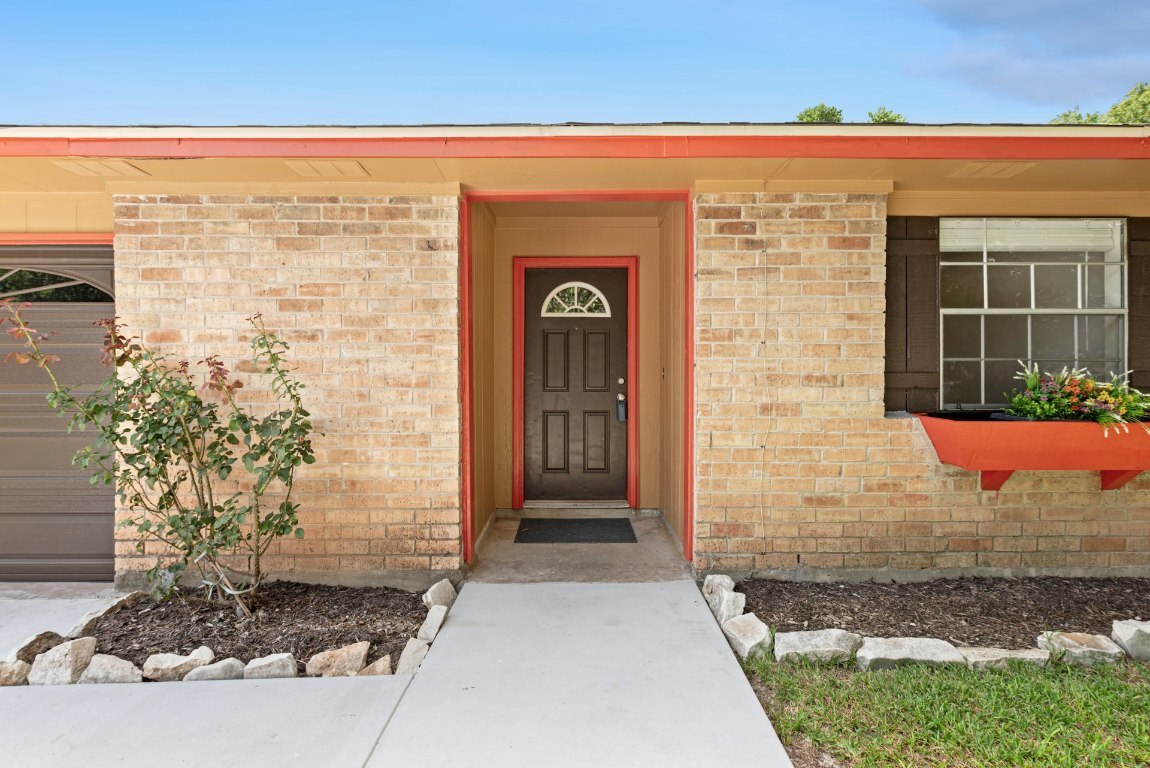 Property Photo:  6304 Clubway Lane  TX 78745 