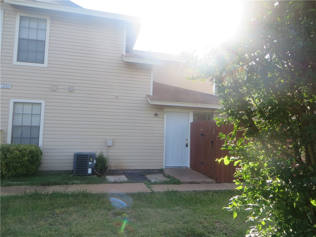 Property Photo:  2217 Katy Lane B  TX 78626 