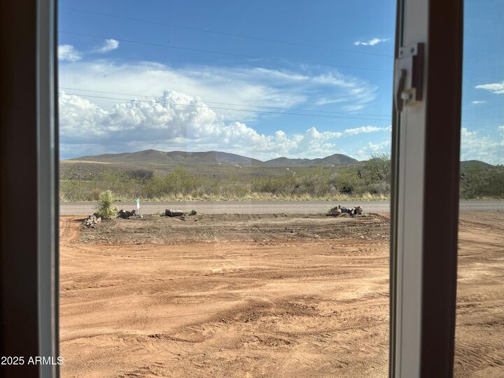 Property Photo: 2070 E Gleeson Road AZ 85638