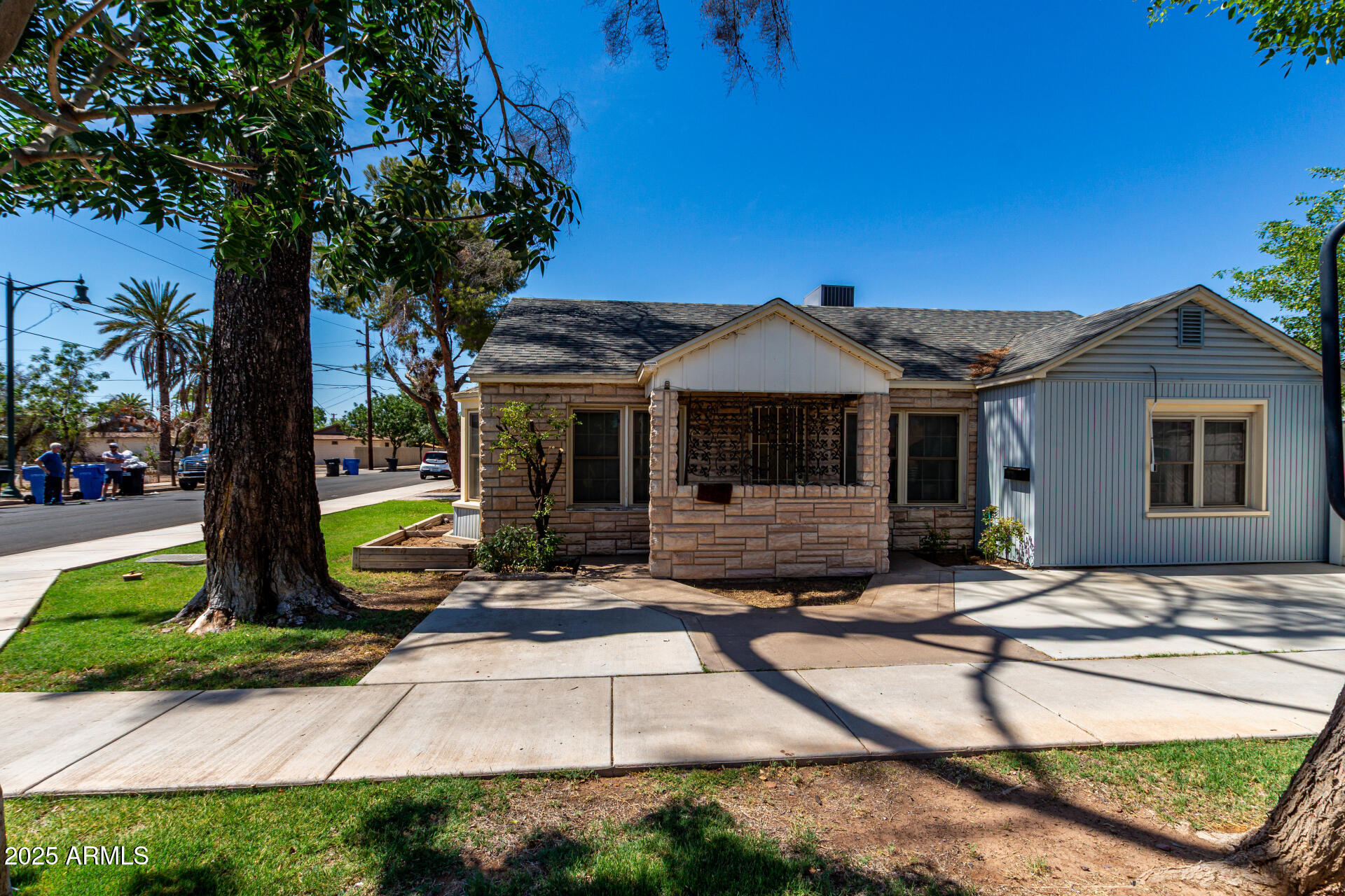 101 W Park Avenue  Gilbert AZ 85233 photo