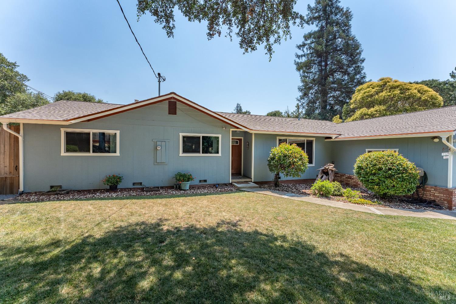 Property Photo: 1725 E Madrone Drive CA 95482