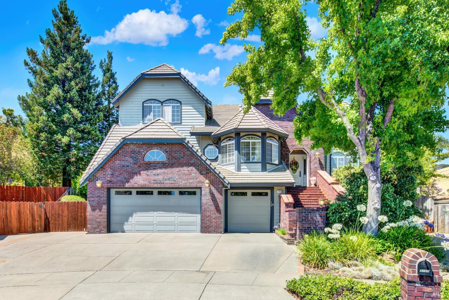 Property Photo: 3560 Crownridge Court CA 94534